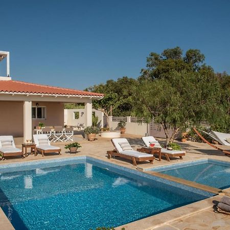 Filothei Beach House With Pool Kalamaki  Extérieur photo