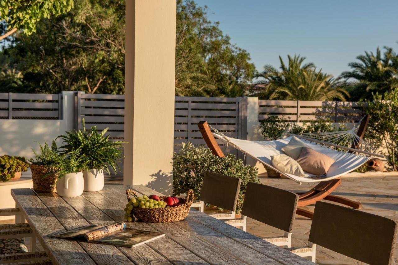 Filothei Beach House With Pool Kalamaki  Extérieur photo
